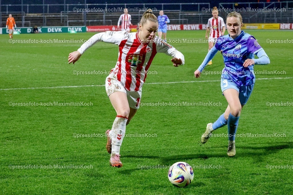 xSSCx09022601010 | 09.02.2026, xsscx, Frauen Fussball, 1. FC Koeln - SGS Essen, 1. Fussball Bundesliga, 17. Spieltag, Franz-Kremer-Stadion, Saison 2025 2026: Weronika Zawistowska (1. FC Koeln 10) im Zweikampf gegen Paula Flach (SGS Essen 5) DFB regulations prohibit any use of photographs as image sequences and or quasi-video. Photo: xSandraxScherningxPressefotoKochx