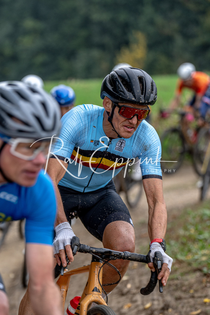 Ralf Eppink Photography 20251011_DSC01898 | Sportfotografie, Eventfotografie, Porträtfotografie, Radsport Fotograf, Triathlon Fotograf, Düsseldorf Fotograf, Köln Fotograf, Actionfotografie, Teamfotografie, Peoplefotografie, Business Portraits, Veranstaltungsfotografie, Reportagefotografie - Realisiert mit Pictrs.com