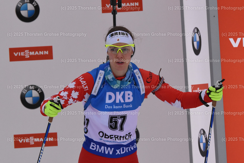 IBU WC Biathlon Oberhof 2018 | TANDY Megan (CAN) beim Start; IBU WC Biathlon Oberhof 2018, 7.5 km Sprint Frauen am 04.01.2018 in der DKB Ski Arena in Oberhof, (Deutschland) - Realisiert mit Pictrs.com