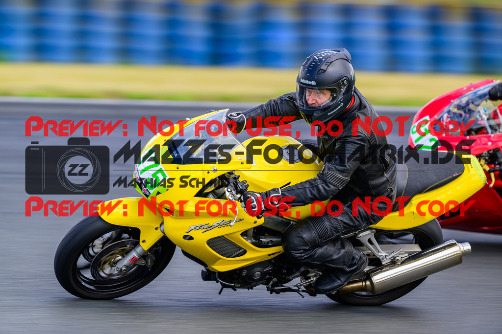 MaZZes_FotoMatrix_240724_6007705_0732 | GRUEN