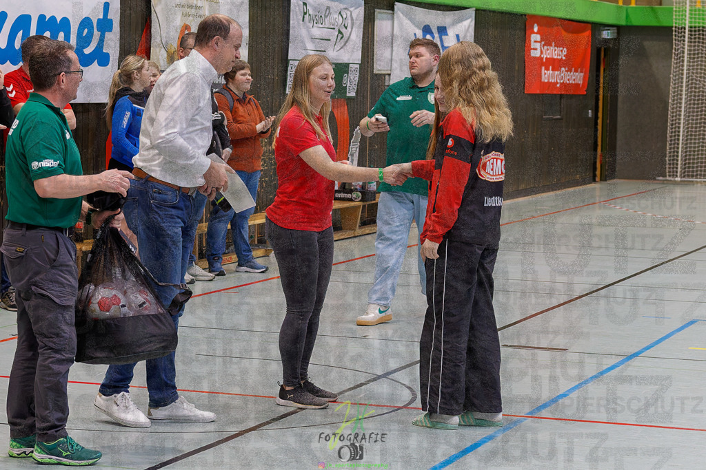 Hessenmeisterschaft wJC - Finale; HSG Kleenheim - HSG Weiterstadt/ Braunsh.Worf. | Hessenmeisterschaft wJC - Finale; HSG Kleenheim - HSG Weiterstadt/ Braunsh.Worf. am 22.03.2025 in Biedenkopf (Sporthalle Lahntalschule)Photo © 2025 - Jörg Heinrich - Realisiert mit Pictrs.com
