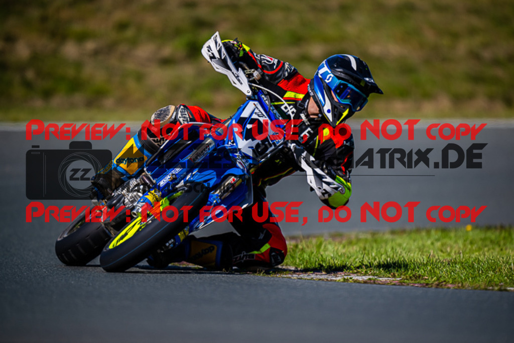 MaZZes_FotoMatrix_220904_7656 | S3