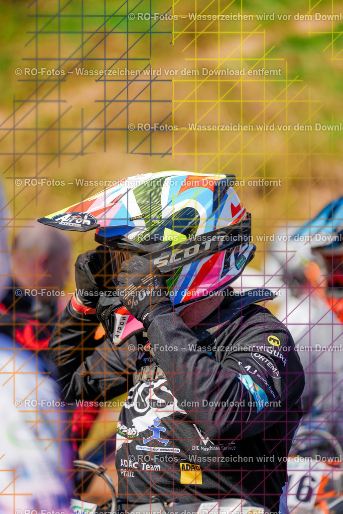 3 Lauf Mernes-35 | Sportfotografie von RO-Fotos: Motorsport, Motocross, Enduro, Laufveranstaltungen und Triathlon. Professionelle Fotos von Sportlern und Events. - Realisiert mit Pictrs.com