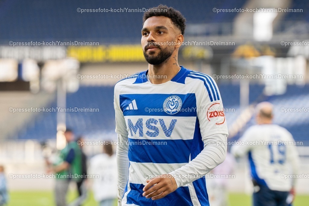 xYDR22032501110 | 22.03.2025, xydrx, Fußball, MSV Duisburg - SC Union Nettetal, Niederrheinpokal Halbfinale, Schauinsland-Reisen Arena: Jesse Tugbenyo (MSV Duisburg #33)