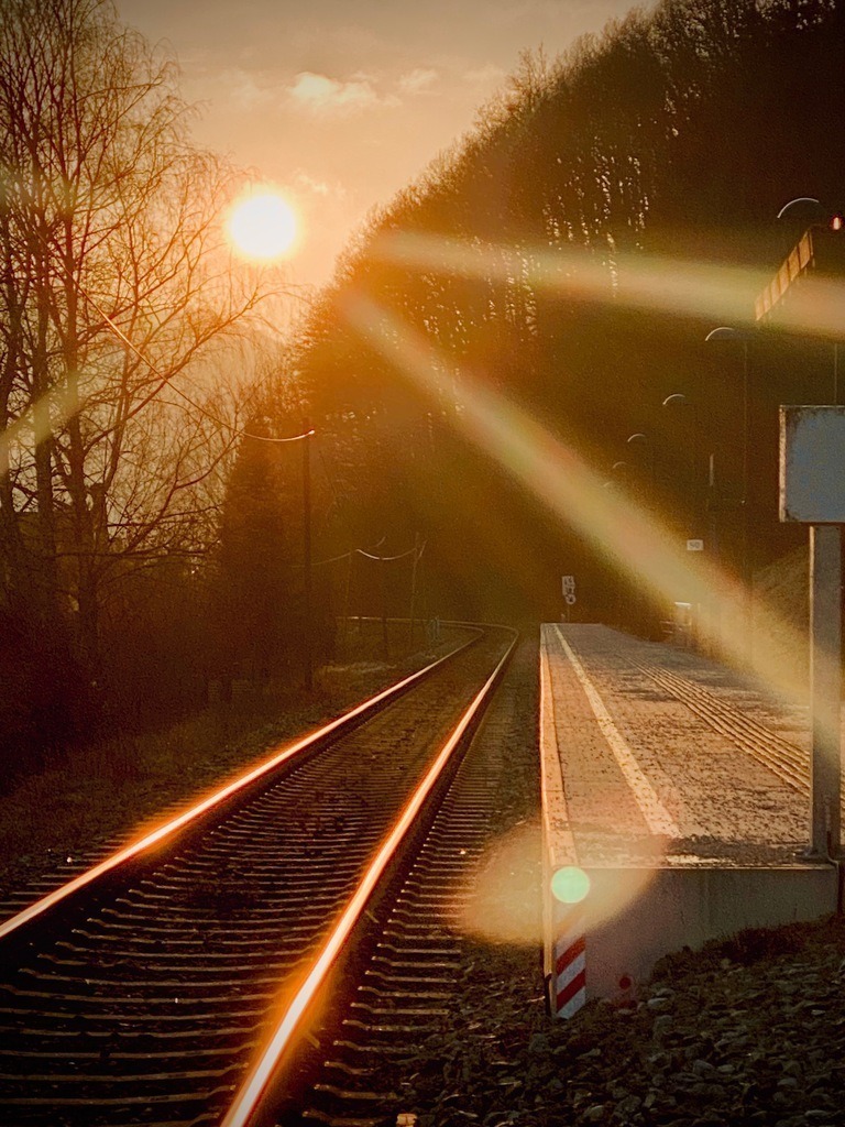 Schienen | BILDER AN DIE WAND                                                verschönern sie ihr Büro, ihre Praxis oder ihre viel Wände zu Haus  - Realisiert mit Pictrs.com