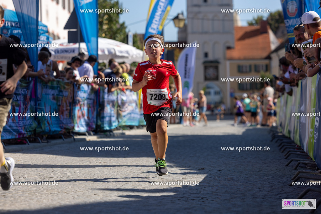 VJ__3221 | Stadtlauf Erding 2025 #stadtlauferding #erdingstadtlauf #stadtlauf_erding #laufmotivation #trisporterding #yourpictrs #sportshot_your_pictrs