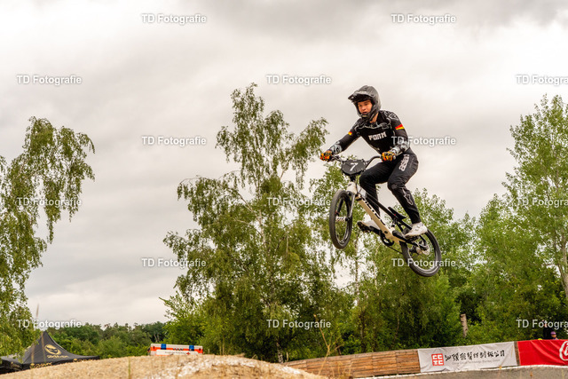 BayBMX2026-04970 | Fotogalerie von Thomas Dettweiler mit Eventbildern und lizenzfreien Fotos. Perfekt als Wandbild, für Büro, Website oder private Nutzung. - Realisiert mit Pictrs.com