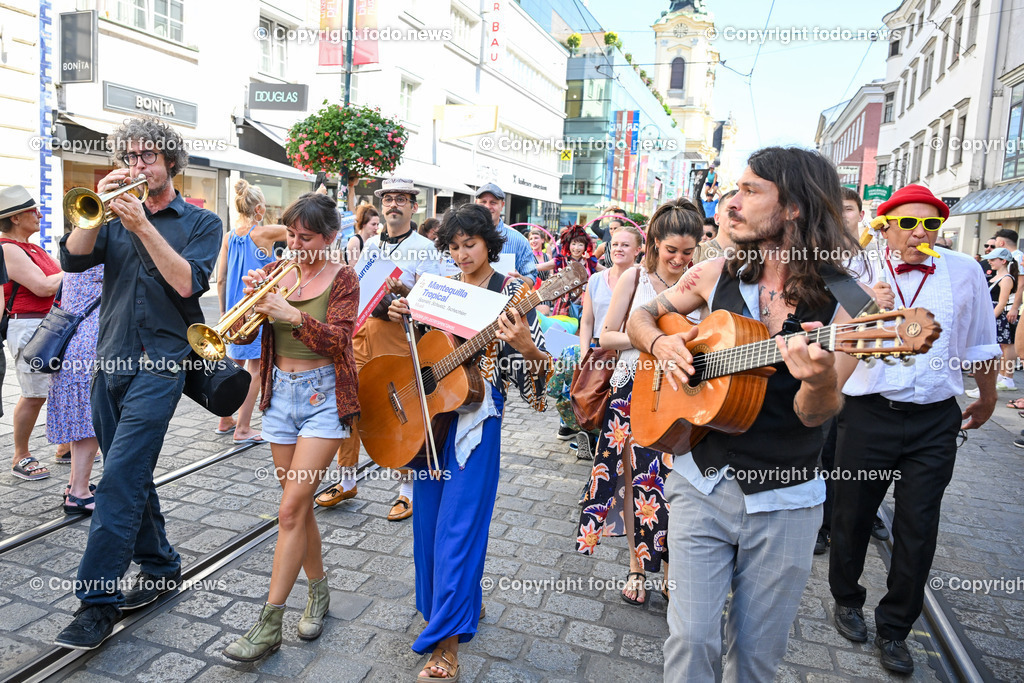 Pflasterspektakel_ 36. Linzer Pflasterspektakel 2024_ 18.07.2024-50 | 18.07.2023, Linz, AUT, 36. Linzer Pflasterspektakel 2024, im Bild diverse Kuenstler
