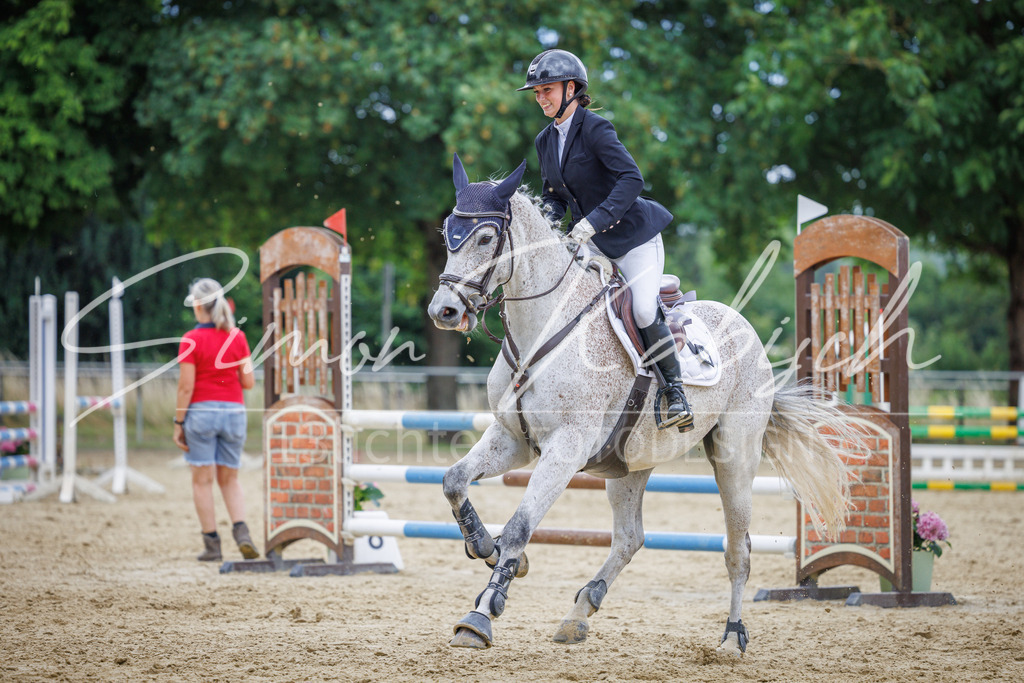 20260705-_3LI5703 | Tierfotografie Pferde, Hunde, Katzen, Haustiere.
Turnierfotografie Reitturniere, Reiten, Springreiten, Dressur in Hanau, dem Main-Kinzig-Kreis und dem Rhein-Main- Gebiet um Frankfurt