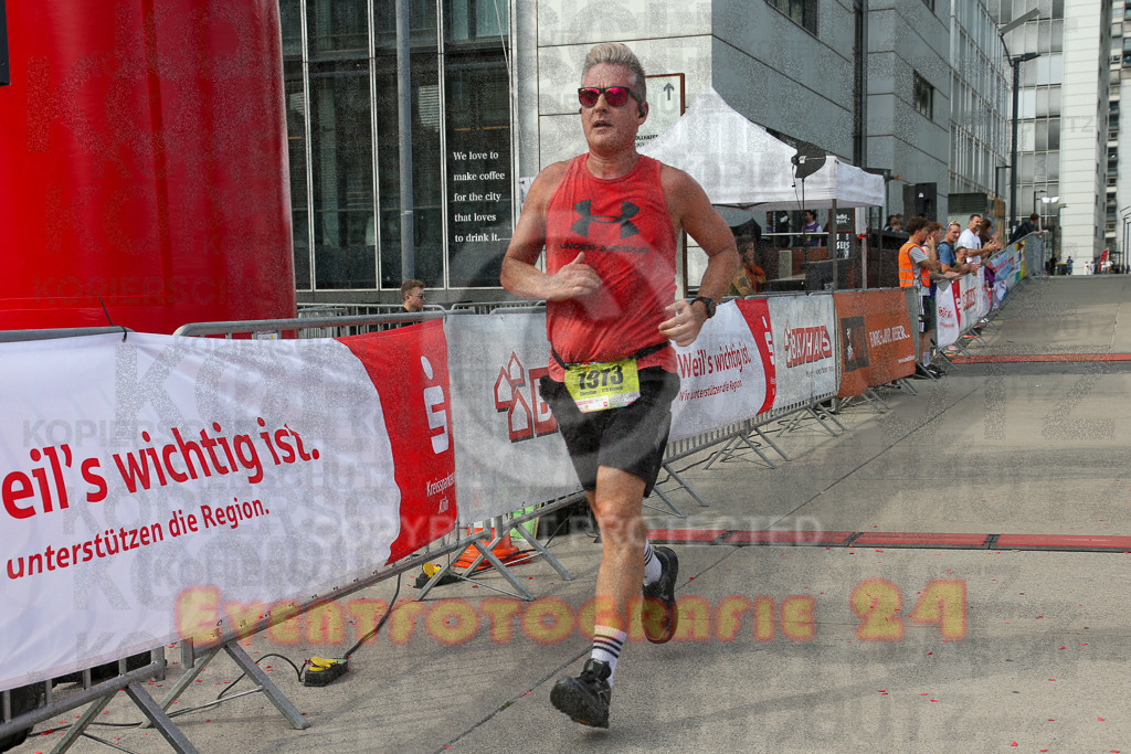250920_1514_EX1_8633 | Sportfotografie im Rhein-Sieg Kreis, Köln, Bonn, NRW, Rheinland Pfalz, Hessen, etc. Unser Tätigkeitsfeld umfasst den Laufsport vom Volkslauf über den Marathon, Duathlon, Triathon bis zum Ultralauf wie Kölnpfad Ultra oder Schindertrail.