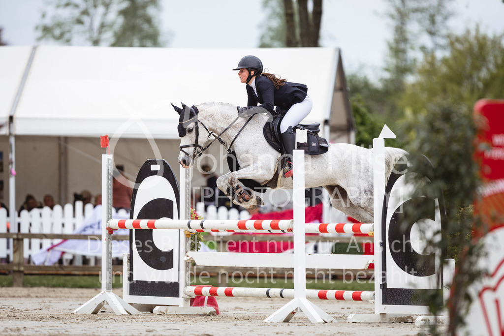 240504_PonyTrophy-194 | Deine schönsten Turniermomente als professionelle Fotos! Entdecke hochwertige Pferdesport-Fotografie im Online-Shop. Jetzt Fotos finden & bestellen!