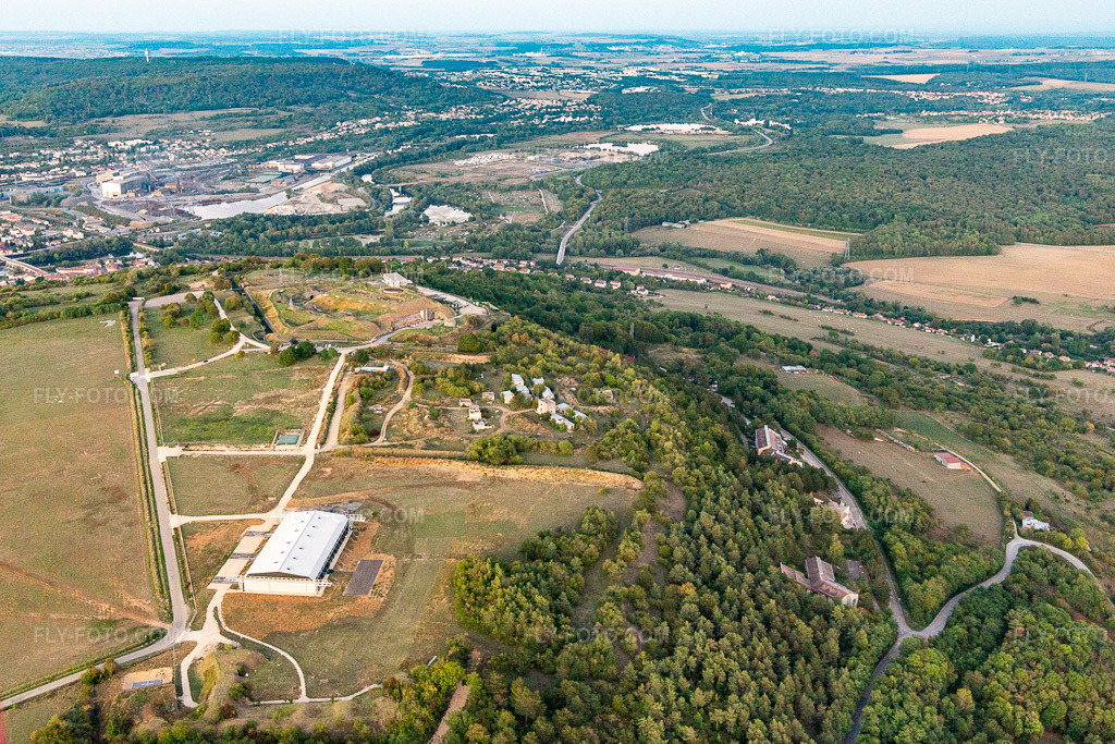 Aerial view: Airport Pont-Saint-Vincent in Pont-Saint-Vincent in the state Meurthe et Moselle, France. – Photo: IMG_117972.jpg taken on 09/14/2019 by Werner Riehm/FLY-FOTO.com – Resolution of the original: 4973 x 3316 px