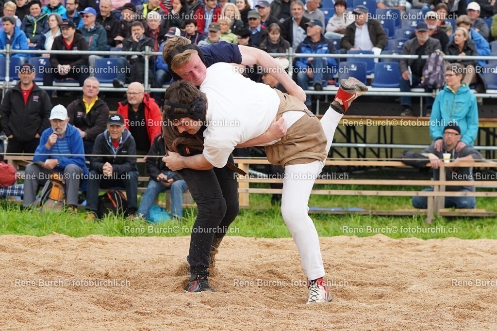 6 | René Burch leidenschaftlicher Fotograf aus Kerns in Obwalden.  Hier finden sie Sport, Landschaft und Natur Fotografie.
 - Realisiert mit Pictrs.com