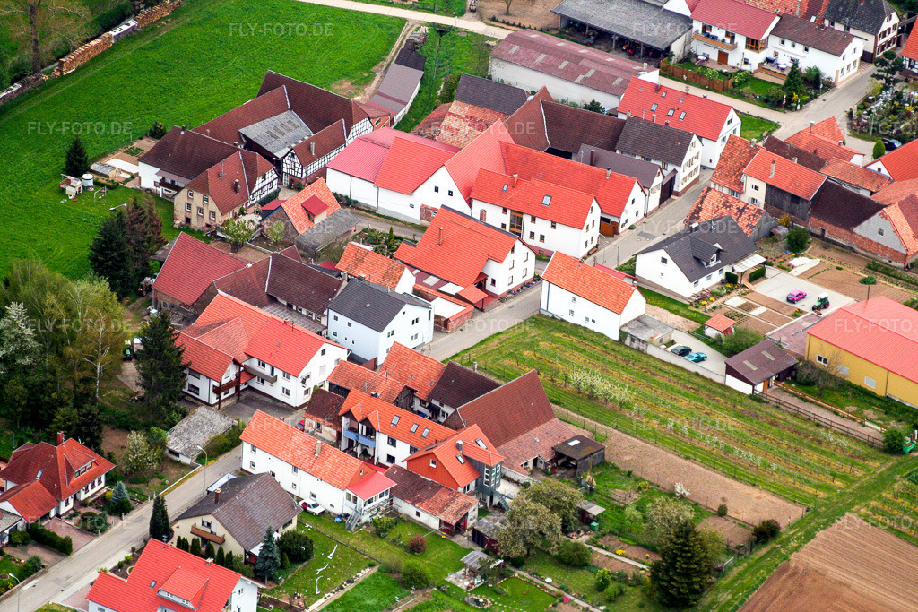 Luftbild: Oberdorfstr in Oberhausen im Bundesland Rheinland-Pfalz in Deutschland. Foto: IMG_1752.jpg vom 01.05.2006 durch Werner Riehm/FLY-FOTO.de