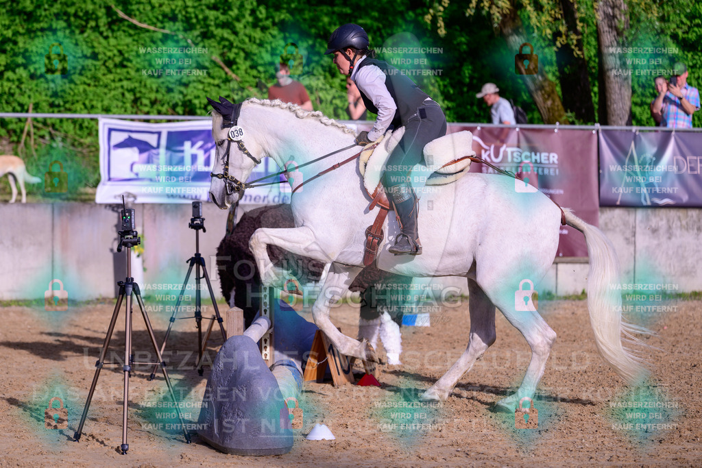 02052026-Giesenbach-03-Speedtrail-0594 | Fokus Hufschlag Fotografie - Realisiert mit Pictrs.com