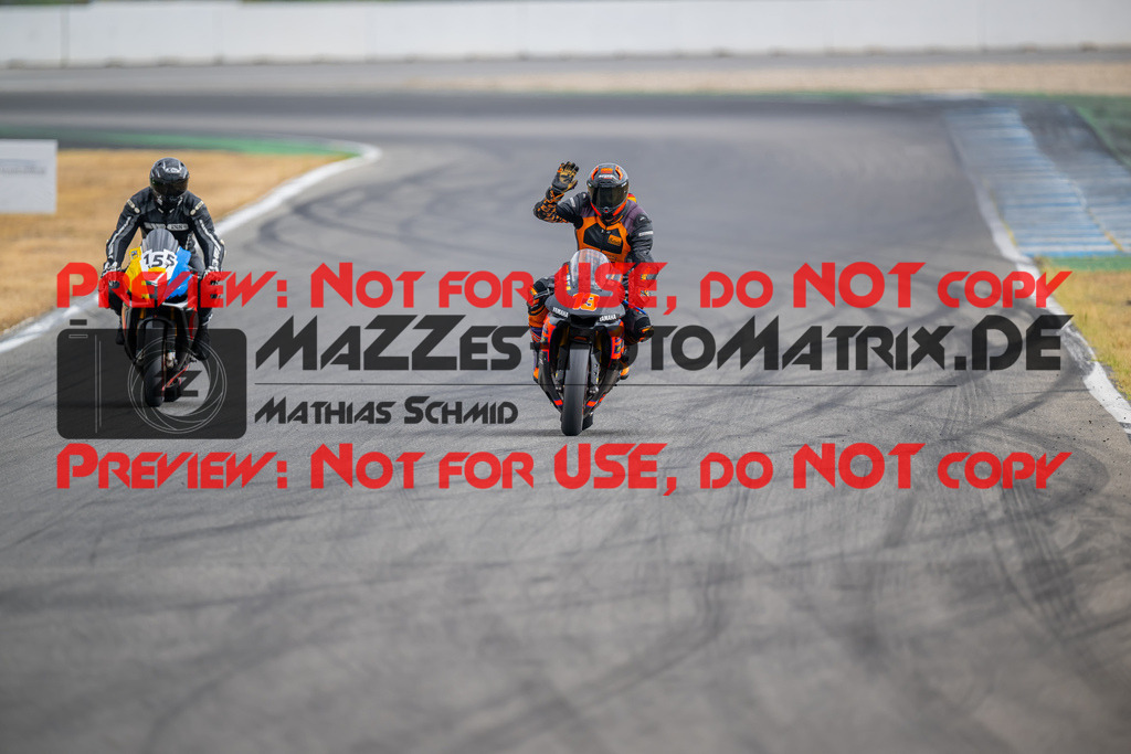 MaZZes-Fotomatrix-20260809-587447 | R1