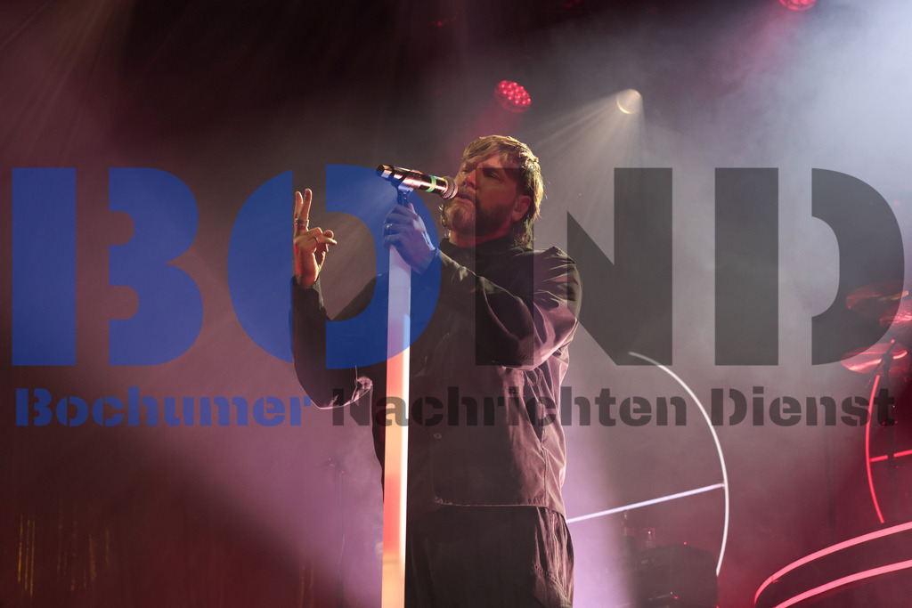 SES_RGAZFR20250822-34 | bond - Realisiert mit Pictrs.com