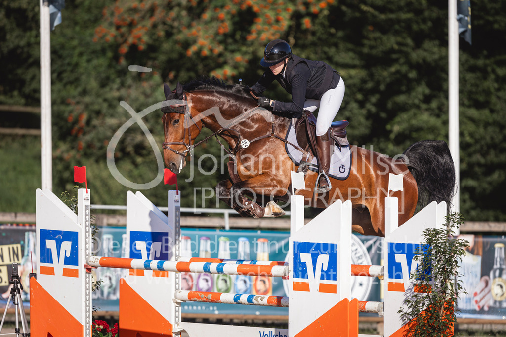 240714_BHO_M1-Spr-106 | Deine schönsten Turniermomente als professionelle Fotos! Entdecke hochwertige Pferdesport-Fotografie im Online-Shop. Jetzt Fotos finden & bestellen!