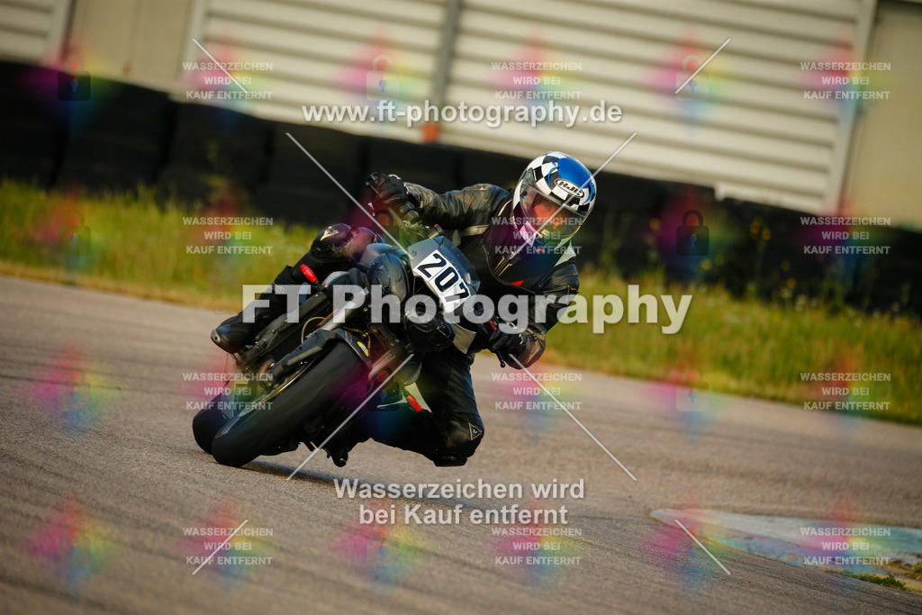 _MOT5199 | Hier findet Ihr Bilder von Touristenfahrten auf der Nürburgring Nordschleife oder von anderen Veranstaltungen die ich besucht habe. Viel Spass beim Durch Schauen 