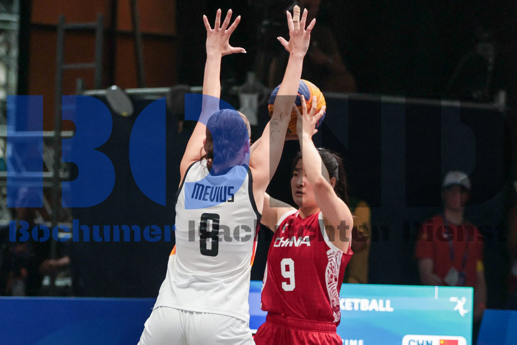 SES_RRG3x320250720-225 | bond - Realisiert mit Pictrs.com