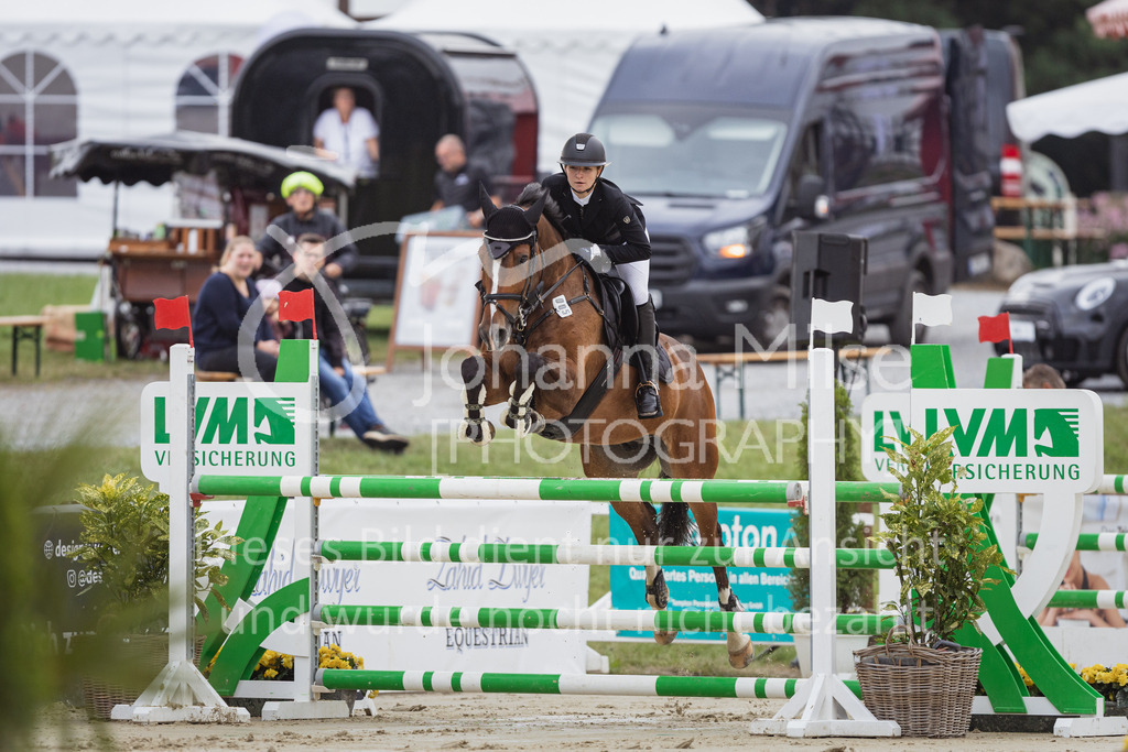 230730_BHO_M1-Spr-317 | Deine schönsten Turniermomente als professionelle Fotos! Entdecke hochwertige Pferdesport-Fotografie im Online-Shop. Jetzt Fotos finden & bestellen!