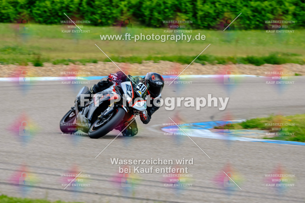 MotoTeam-8822 | Hier findet Ihr Bilder von Touristenfahrten auf der Nürburgring Nordschleife oder von anderen Veranstaltungen die ich besucht habe. Viel Spass beim Durch Schauen 