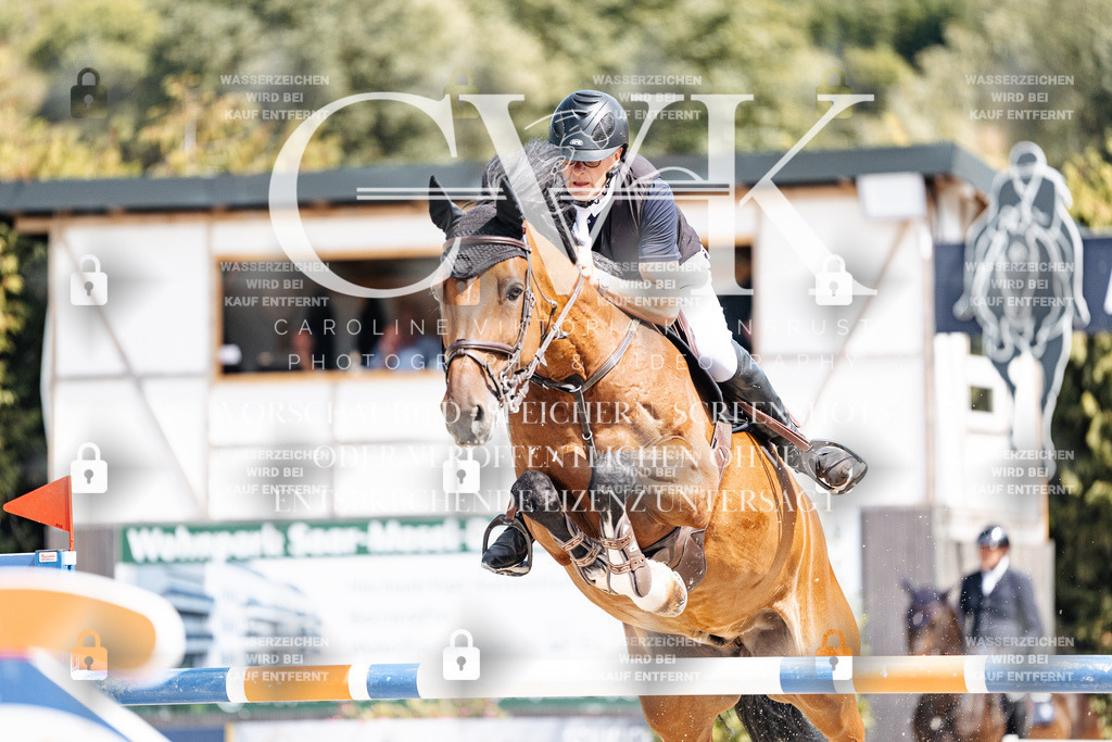 CK904885 | Turnierfotografie Pferdefotografie Trier Rheinland-Pfalz Pferdesport Reitsport Tierfotografie Sportfotografie Pferdevideo Pferdevideografie Equestrianvideography equestrianphotography  - Realisiert mit Pictrs.com