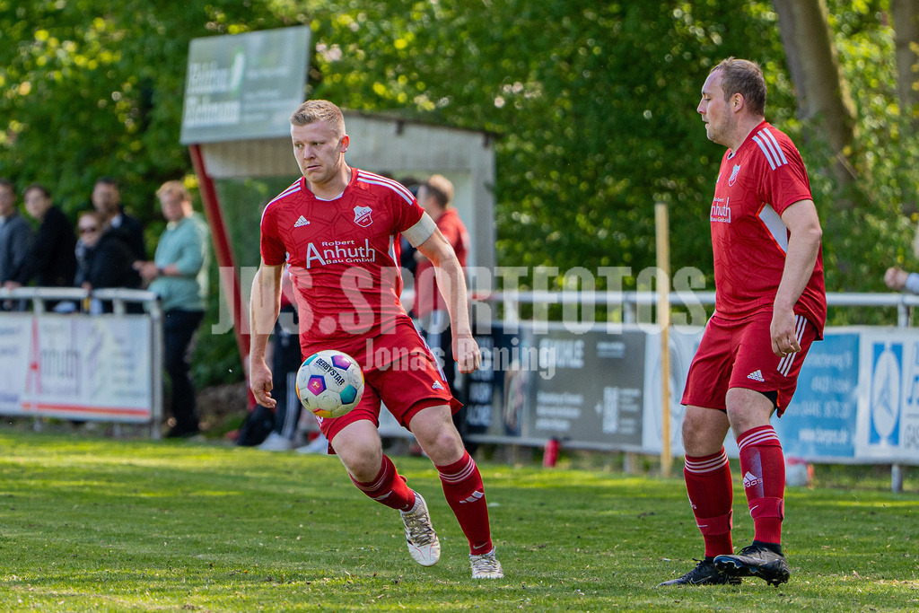 Fußball I Herren I Saison 2025-2026 I Kreisliga VEC I 24. Spieltag I 1. FC Varenesch - SC SW Bakum I 11971 | jns.sportfotos - Realisiert mit Pictrs.com