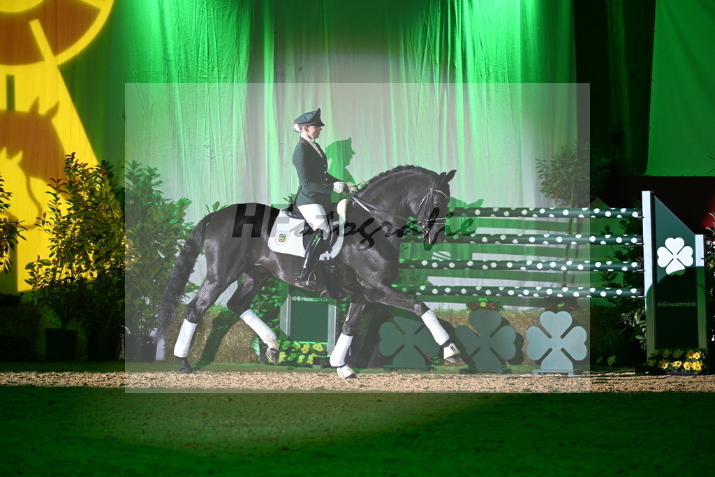 Decurio_Göbel_2255085 | hf-fotografie - Realisiert mit Pictrs.com
