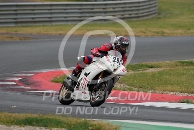 2024_05_18_PBK_34305 | Sportfotografie; SlowMotion; Video; Rennstrecke; Hafeneger; Speer; Racing; RSE; BMW; CBO; Trackday; Motorsportarena; Hockenheimring; Brno; Most; Barcelona; Valencia