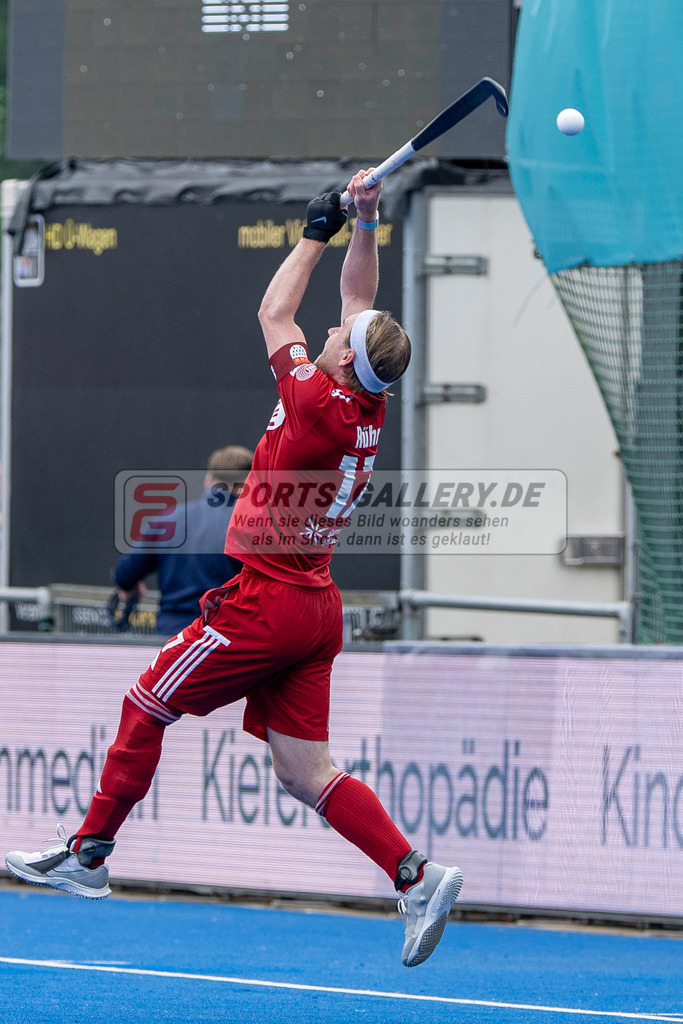 Final4_20250601-1438-Z82_9210 | Krefeld, Deutschland, 01.06.2025:  Feldhockey Final4 2025 – „Deutsche Feldhockey-Meisterschaften 2025“ Crefelder HTC - Rot-Weiss Köln (Finale Herren) im Gerd-Wellen-Hockeyanlage am 01.06.2025 in Krefeld, Deutschland. (Foto von Kramhöller/Fehrmann/Kaste)Krefeld, Germany, 01.06.2025: Feldhockey Final4 2025 – „Deutsche Feldhockey-Meisterschaften 2025“ Harvestehuder HTC - Düsseldorfer HC (Finale Damen) in Gerd-Wellen-Hockeyanlage at 01.06.2025 in Krefeld, Deutschland. (Foto from Kramhöller/Fehrmann/Kaste)