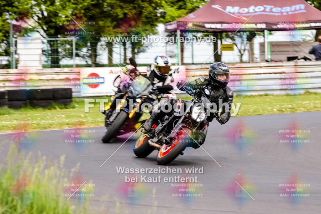 MotoTeamVBK-20789 | Hier findet Ihr Bilder von Touristenfahrten auf der Nürburgring Nordschleife oder von anderen Veranstaltungen die ich besucht habe. Viel Spass beim Durch Schauen 