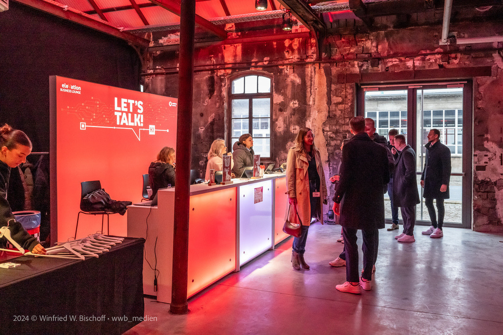 wwb_1921 | <Fotografie> <Video> <Film> <Winfried Bischoff> - Realisiert mit Pictrs.com