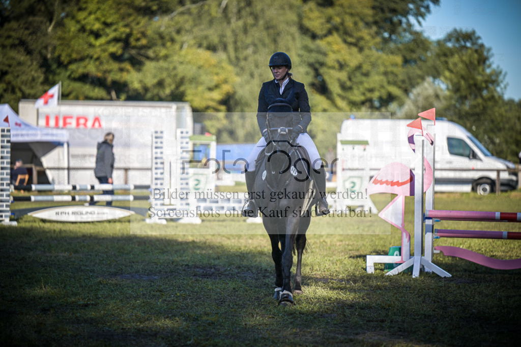 DOS_0007 | Entdecke hochwertige Reitturnierfotos von Foto Oger. Professionell, emotional und authentisch – jetzt Lieblingsmomente im Shop bestellen.Deutschlandweite Turnierfotografie. - Realisiert mit Pictrs.com