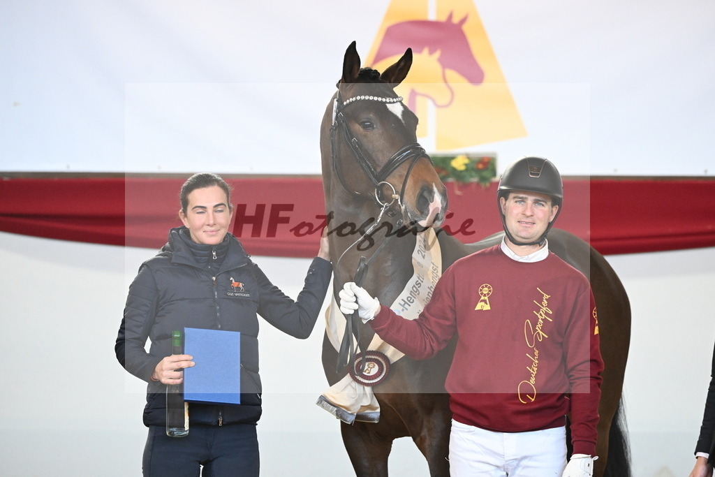 Kat.-Nr. 71 v. Va Bene_Müller_2242682 | hf-fotografie - Realisiert mit Pictrs.com