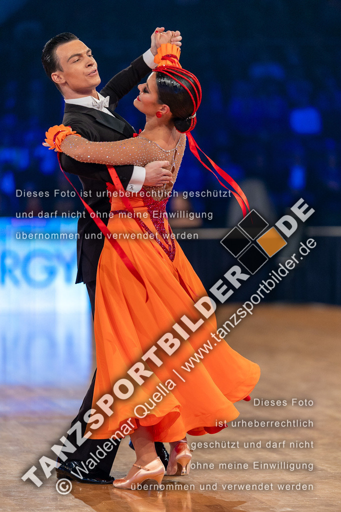 20231111-11822 | Hier finden Sie Tanz Bilder vom Latein und Standard Formationen tanzen. Sportbilder vom Tanzsport. Schöne Fotos und von Weltmeisterschaft, Europameisterschaft, Bundesliga, Regionalliga, Oberliga und Landesliga sowie von GOC Stuttgart, DanceComp, WM Bremen