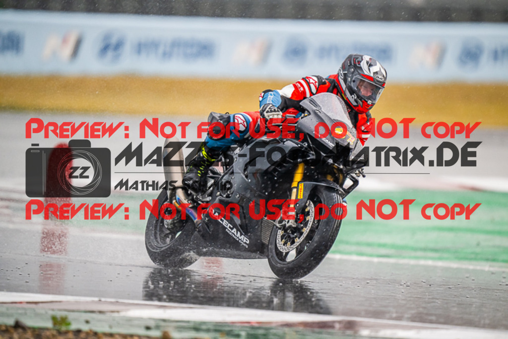 MaZZes_FotoMatrix_220624_4598 | TWINCUP