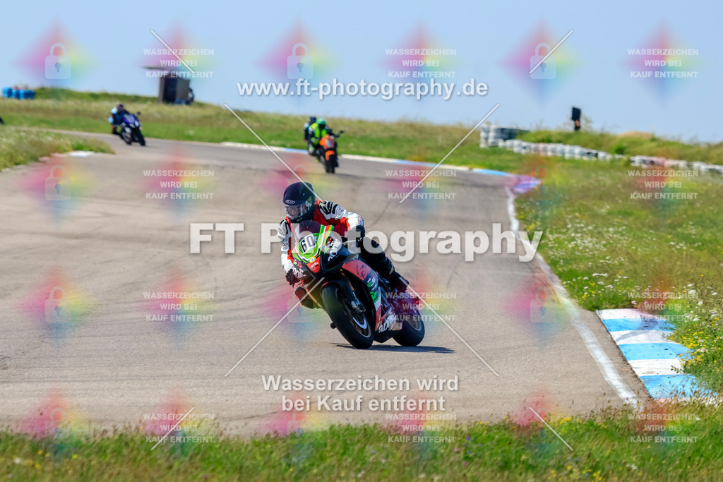 060-3898 | Hier findet Ihr Bilder von Touristenfahrten auf der Nürburgring Nordschleife oder von anderen Veranstaltungen die ich besucht habe. Viel Spass beim Durch Schauen 