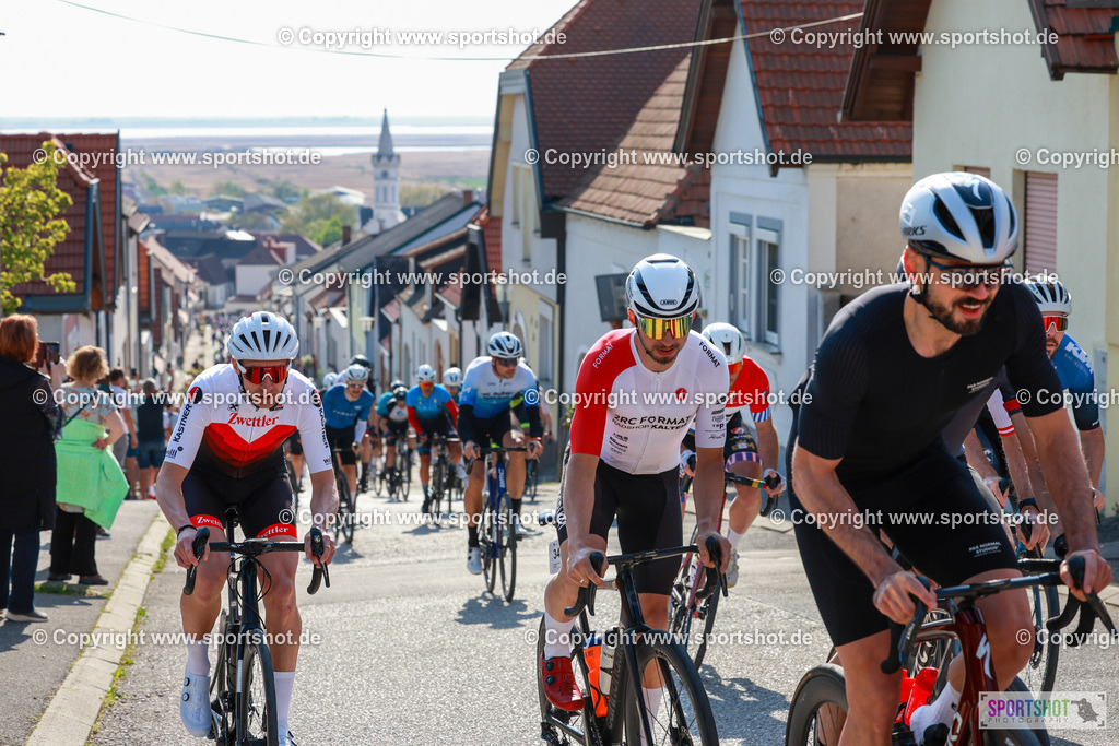 336_AR6_8775 | Neusiedlersee Radmarathon 2026@sportshot_your_pictrs #yourpictures#roadtowm2029 #nrm #neusiedlerseeradmarathon #neusiedlersee #neusiedlerseetourismus #burgenland #mörbisch #nrm26 #burgenlandtourismus #voglundco #poweredbyburgenlandtourismus #radsport #rad #marathon #ucigranfondo #visitburgenland #ucigranfondoworldseries