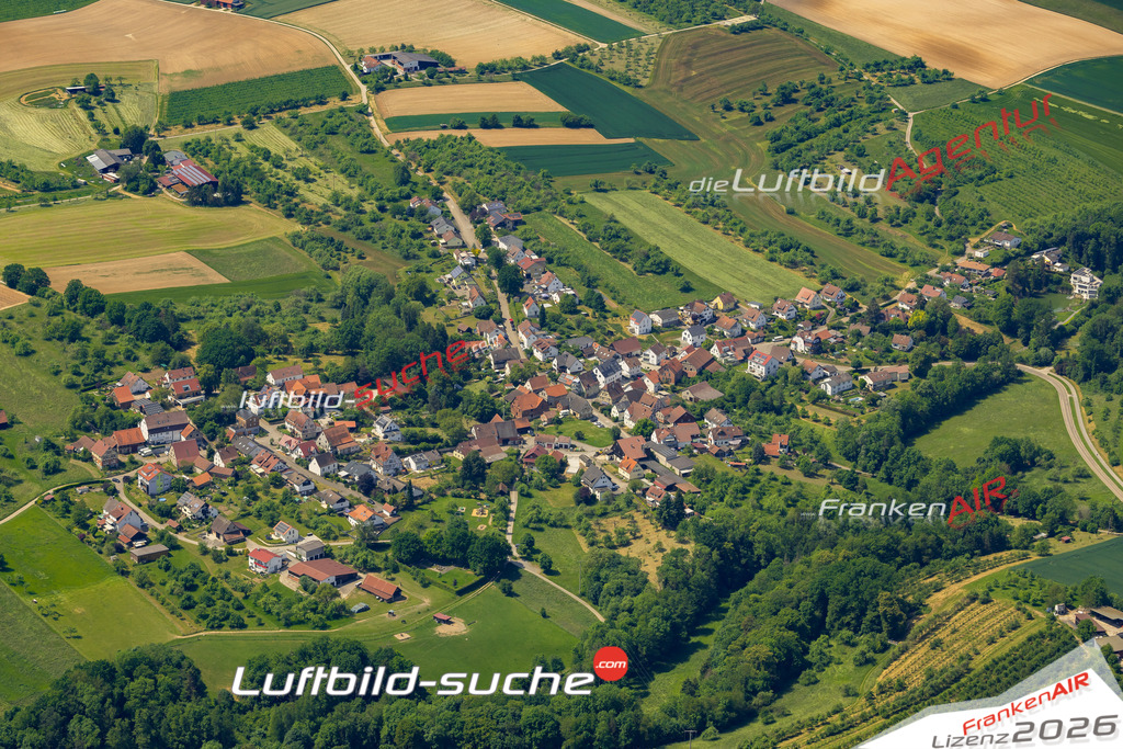 Das Luftbild zeigt Schöntal Backnang - Die Luftaufnahme wurde 2023 vom UL-Flugzeug aus erstellt ( keine Drohne ) - Hochauflösende Luftaufnahme - Für grossformatige Ausdrucke geeignet. Die Geschenkidee !Mit Lizenz und Bildrechte bestellbar