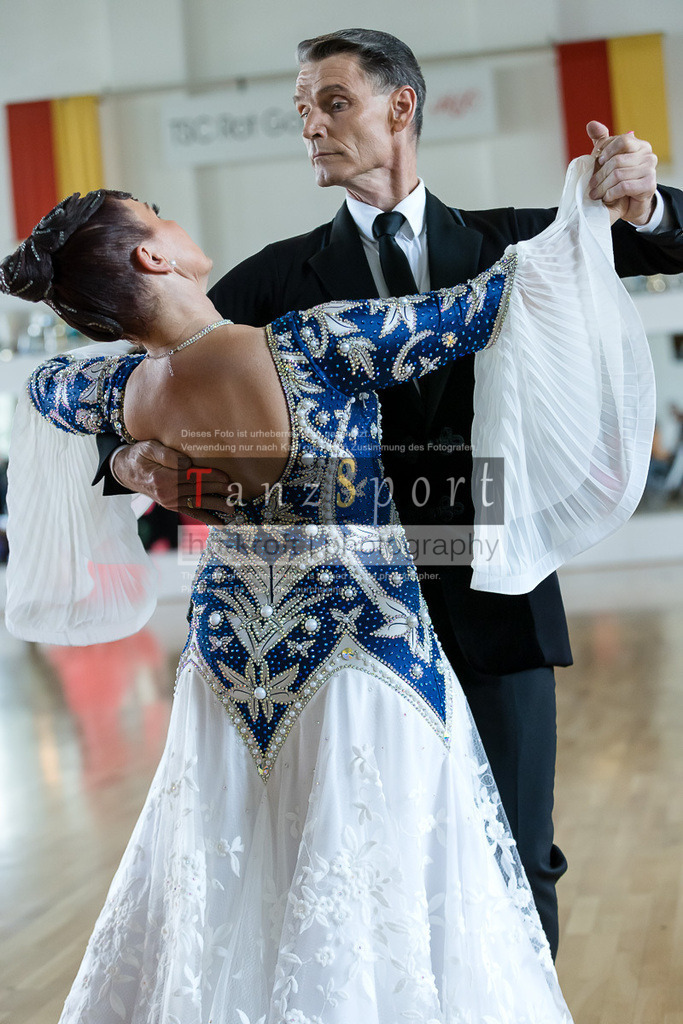 20240525_RL-Masters3-Std_5603 | Tanzsportbilder, Standardtanz, Lateintanz, WDSF, DTV, LTVB, dancecomp, goc, hessen tanzt, blaues band der spree, walzer, tango, wiener walzer, slowfox, quickstepp, samba, rumba, cha-cha-cha, paso doble. jive, hd-kroft photography, turniertanzsport