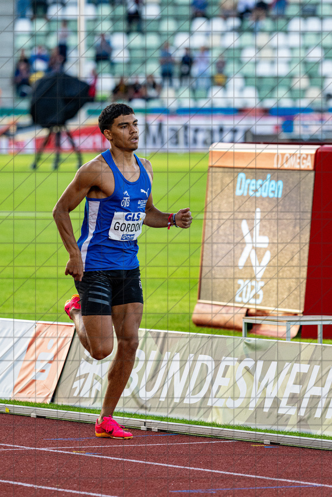 DIE FINALS 2025 | Dt. Leichtathletik Meisterschaft | 10 Kampf Männer | Jason Gordon im abschließenden 1500m Lauf beim 10-Kampf //  01.08.25: DIE FINALS 2025 | Dt. Leichtathletik Meisterschaft | 10 Kampf Männer / Dresden / Deutschland  //   CREDIT:www.bullenfotos.de, Martin König, Hörner Weg 40, D-49078 Osnabrück, +4917663732967 // Nutzung und Weitergabe nur zu den vereinbarten Zwecken. Presseanfragen an Ersteller. Alle Rechte beim Ersteller. Honorierung nach MFM./  01.08.25: DIE FINALS 2025 | Dt. Leichtathletik Meisterschaft | 10 Kampf Männer / Dresden / Deutschland  //   CREDIT:www.bullenfotos.de, Martin König, Hörner Weg 40, D-49078 Osnabrück, +4917663732967 // Nutzung und Weitergabe nur zu den vereinbarten Zwecken. Presseanfragen an Ersteller. Alle Rechte beim Ersteller. Honorierung nach MFM.//  01.08.25: DIE FINALS 2025 | Dt. Leichtathletik Meisterschaft | 10 Kampf Männer / Dresden / Deutschland  //   CREDIT:www.bullenfotos.de, Martin König, Hörner Weg 40, D-49078 Osnabrück, +4917663732967 // Nutzung und Weitergabe nur zu den vereinbarten Zwecken. Presseanfragen an Ersteller. Alle Rechte beim Ersteller. Honorierung nach MFM.//  01.08.25: DIE FINALS 2025 | Dt. Leichtathletik Meisterschaft | 10 Kampf Männer / Dresden / Deutschland  //   CREDIT:www.bullenfotos.de, Martin König, Hörner Weg 40, D-49078 Osnabrück, +4917663732967 // Nutzung und Weitergabe nur zu den vereinbarten Zwecken. Presseanfragen an Ersteller. Alle Rechte beim Ersteller. Honorierung nach MFM. - Realisiert mit Pictrs.com