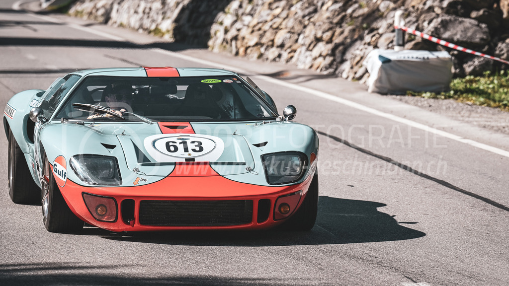 19. Arosa ClassicCar 2023 - 2. September 2023 | 19. Arosa ClassicCar 2023
Arosa, Schweiz
Fry Valentino aus Wilen- Wollerau mit der Startnummer 613 in einem Ford (Recreation ) GT40 Le Mans ( Gulf Racing ), Jahrgang 1969, in der Klasse Demonstration.
@arosaclassiccar, @arosa.official, #arosaclassiccar, #arosa, #76curves, #classiccar
Bild: Sportfotografie Markus Aeschimann | www.markus-aeschimann.ch - Realisiert mit Pictrs.com