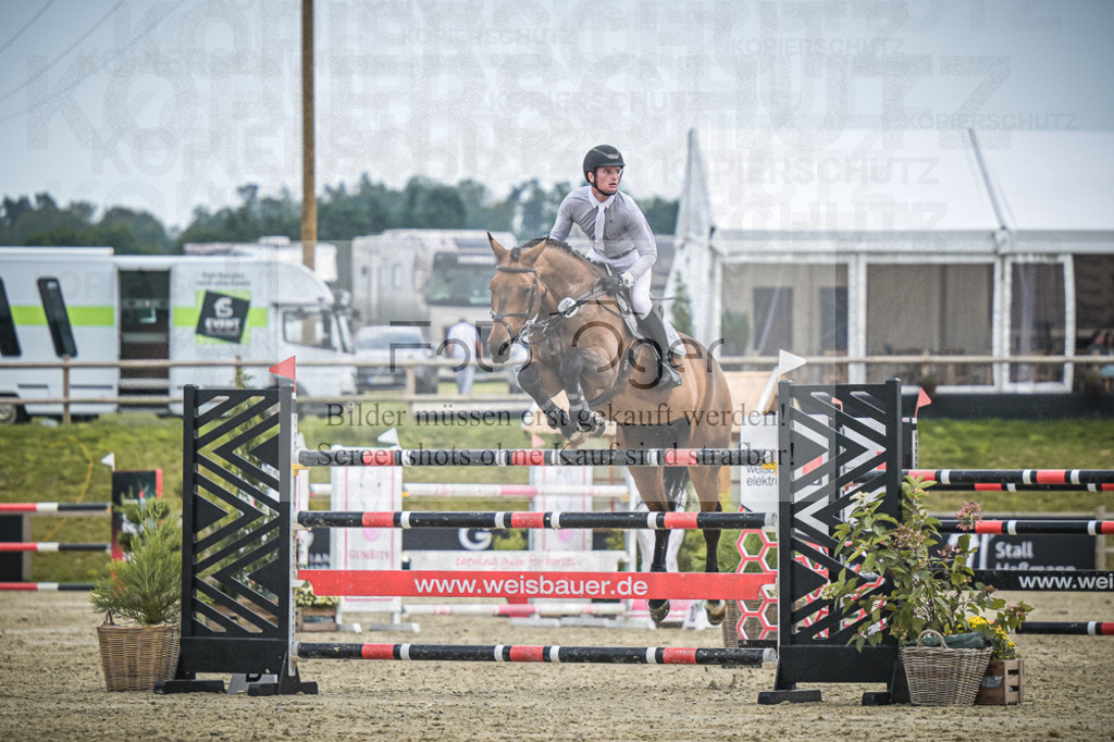 DOS_1608 | Entdecke hochwertige Reitturnierfotos von Foto Oger. Professionell, emotional und authentisch – jetzt Lieblingsmomente im Shop bestellen.Deutschlandweite Turnierfotografie. - Realisiert mit Pictrs.com