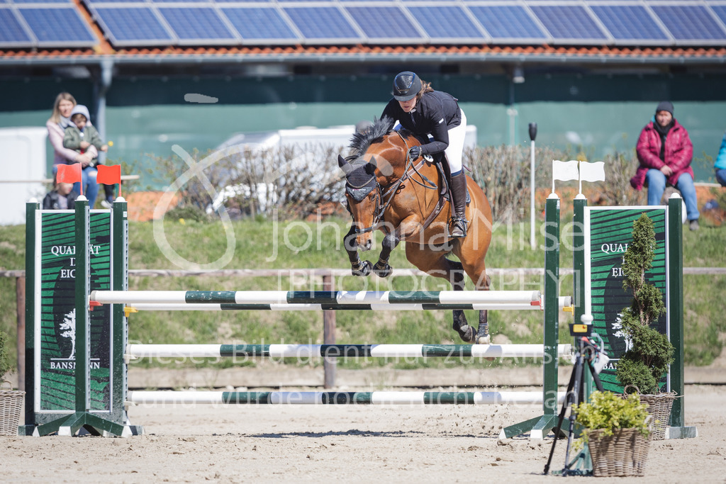 220416_3_A-Springen-343 | Frühlingsfest der Pferde
Herford
16.April 2022
03/1 Sprigprüfung mit steigenden Anforderungen Kl. A** geschlossen 0-43 RLP