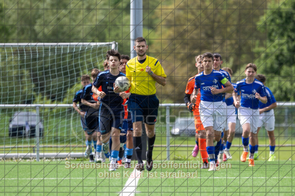 20250503_150302_0047 | #, 1.FC Eislingen (hellblau) vs. SGM TSG Zell-Hattenhofen-Holzmaden (dunkelblau), Jugend-Fussball, C-Junioren Landesstaffel Mitte, 18. Spieltag, Saison 20242025, Kunstrasenplatz, Haldenstraße 45, 73054 Eislingen, 03.05.2025 - 1500 Uhr,Foto: PhotoPeet-Sportfotografie/Peter Harich