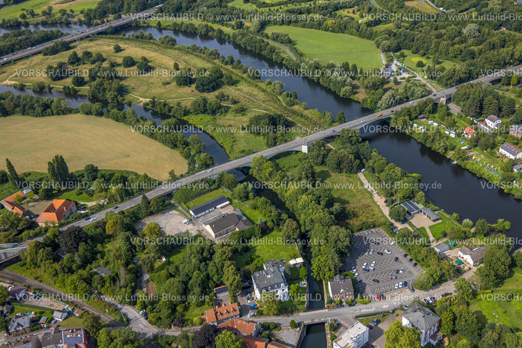 Witten250804938 | Luftbild, Herbeder Ruhrbrücke über den Fluss Ruhr, links Haus Herbede, Ostherbede, Witten, Ruhrgebiet, Nordrhein-Westfalen, Deutschland