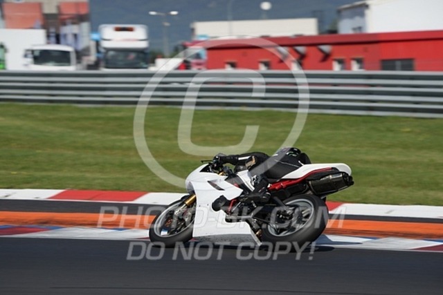 2024_08_11_PBK_32612 | Sportfotografie; SlowMotion; Video; Rennstrecke; Hafeneger; Speer; Racing; RSE; BMW; CBO; Trackday; Motorsportarena; Hockenheimring; Brno; Most; Barcelona; Valencia