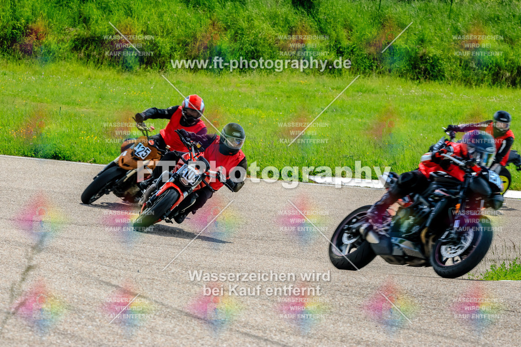 MotoTeam-9857 | Hier findet Ihr Bilder von Touristenfahrten auf der Nürburgring Nordschleife oder von anderen Veranstaltungen die ich besucht habe. Viel Spass beim Durch Schauen 