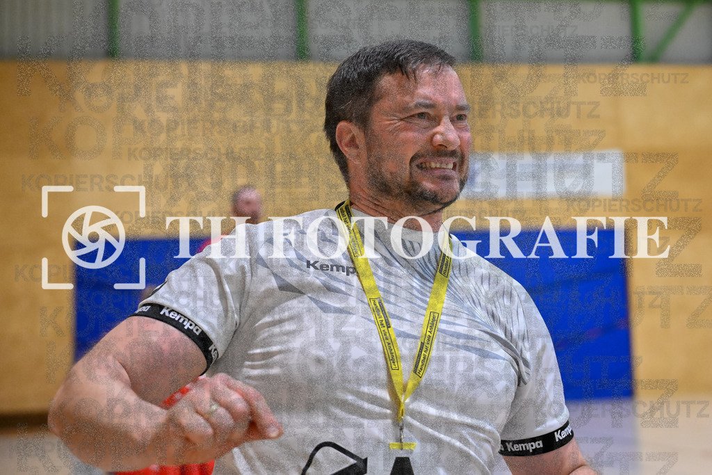 GER, SG Maulburg/Steinen - HB Kinzigtal, Frauen-Handball, Oberliga Suedbaden, 21. Spieltag, Saison 2024/2025, 06.04.2025 | Karsten Haas (SG Maulburg Steinen, Trainer)GER, SG Maulburg/Steinen - HB Kinzigtal, Frauen-Handball, Oberliga Suedbaden, 21. Spieltag, Saison 2024/2025, 06.04.2025Foto: TH Fotografie/Thomas Hess